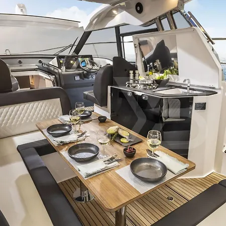 船屋 Private Yacht 昂蒂布